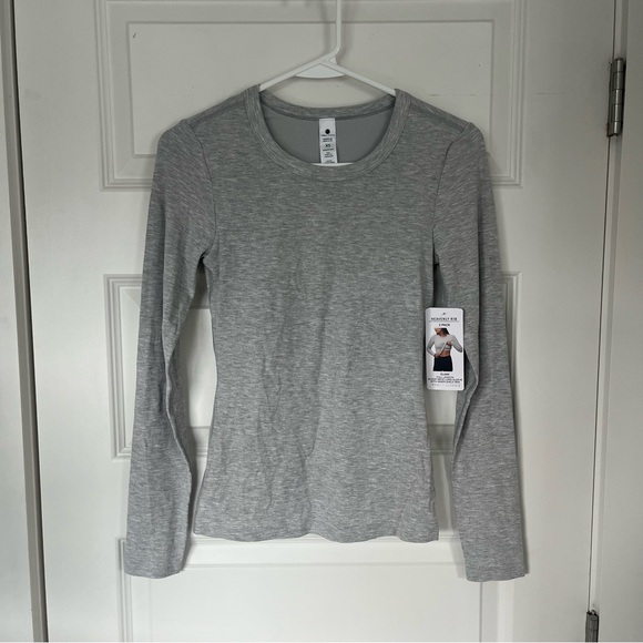 Yogalicious Tops - NWT Yogalicious Eliani - Full Length Scoop Neck Long Sleeve with Inner Shelf Bra